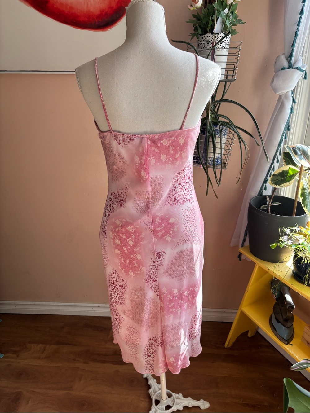 Vintage Pink Floral Slip Dress with Spaghetti Straps - Picture 8 of 15